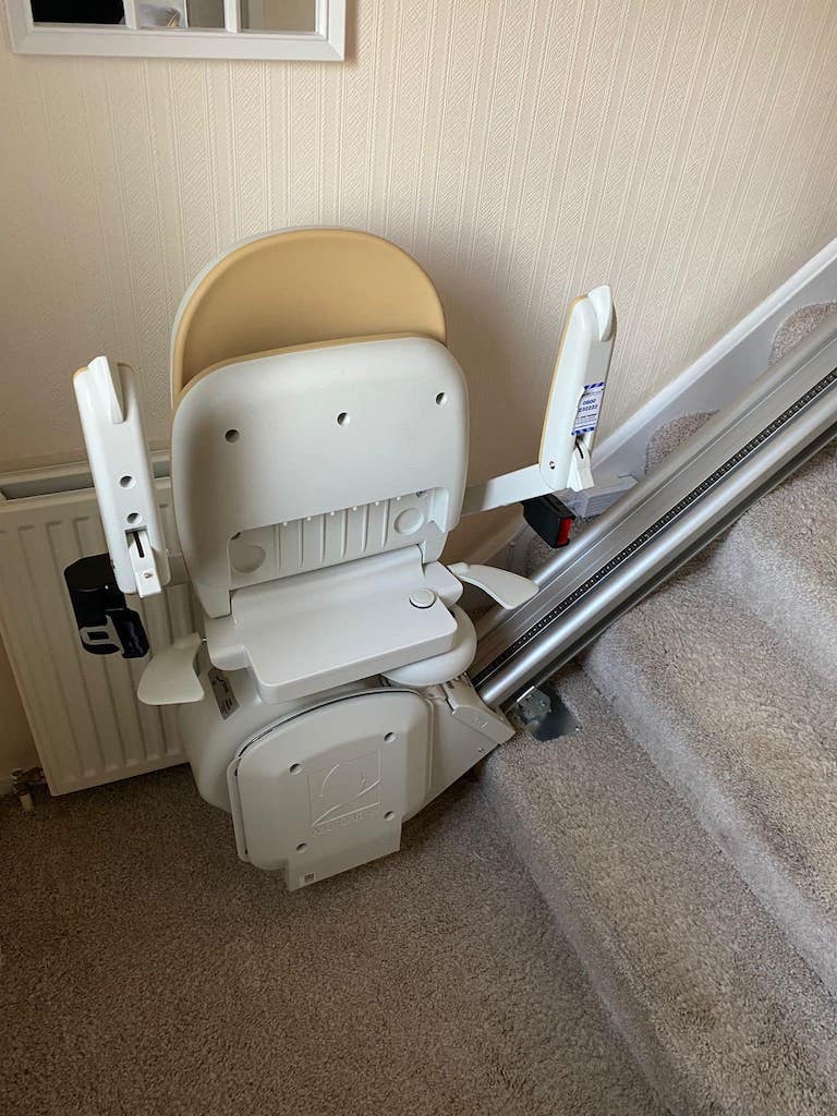 JPS Stairlift Services - Reconditioned Stairlft installations Aberdeen, Scotland