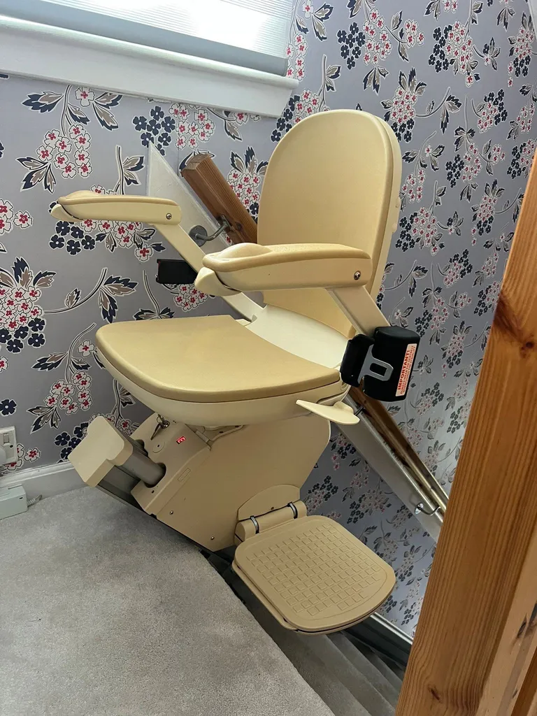 JPS Stairlifts - Affordable Reconditioned Stairlifts in Scotland